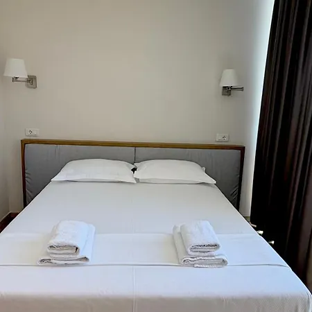 Hotel apartamentowy Miku Coast- Palasë