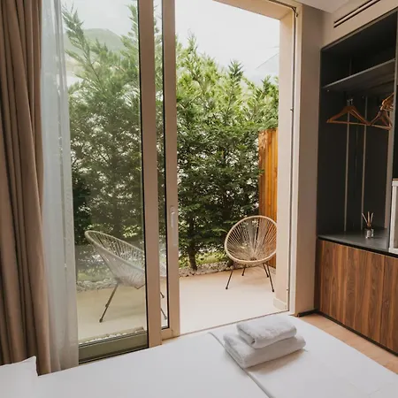 Hotel apartamentowy Miku Coast- Palasë