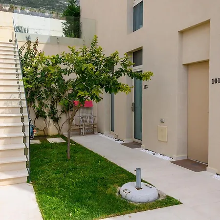 Hotel apartamentowy Miku Coast- Palasë